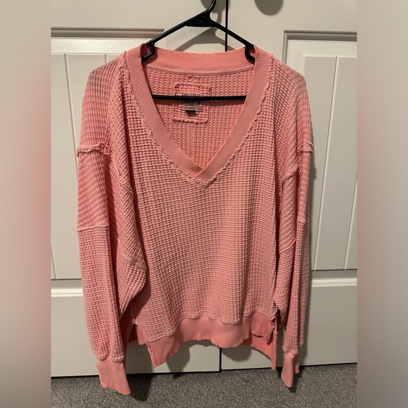 American Eagle Outfitters Tops - American eagle oversized sweater